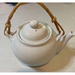 Pier 1 Cottagecore White Stoneware 3 Cup Teapot w/Bamboo Handle 5"H x 7"W